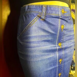 Brand NWT✨Allover Print Faux Jean Pocket Skinny Skirt 👖